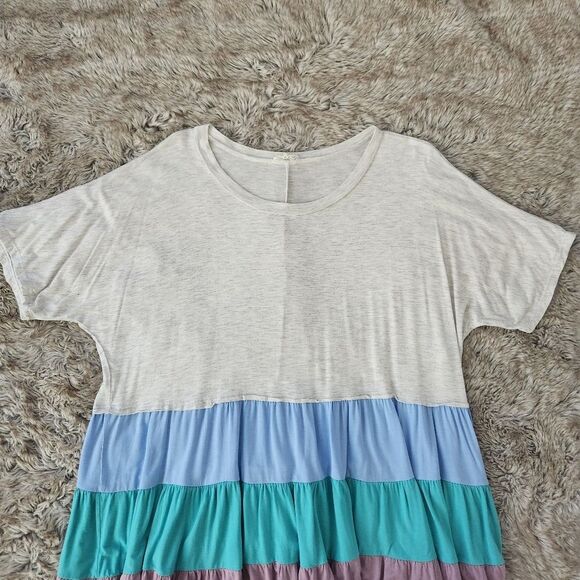 143 Story Short Sleeve Colorful Tiered Tunic Top Gray Women's Size Large - Picture 3 of 8